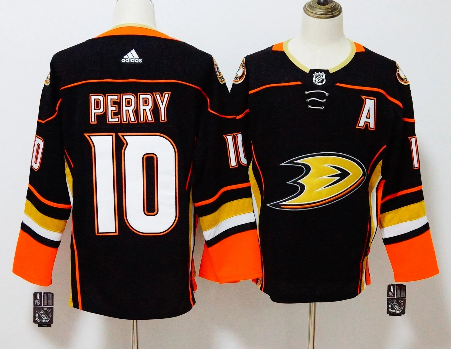 Anaheim Ducks Black Jersey