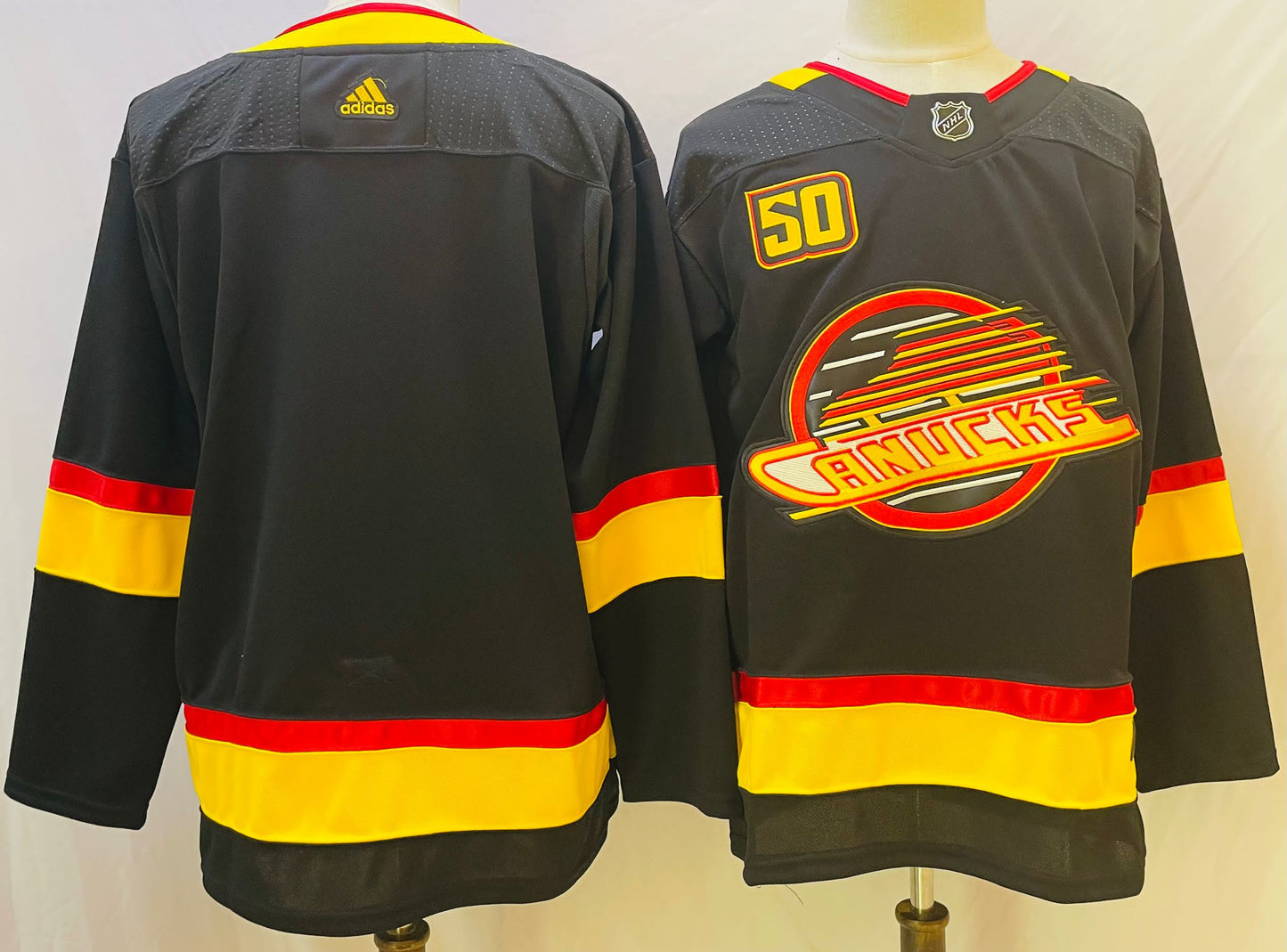 Vancouver Canucks Black Jersey
